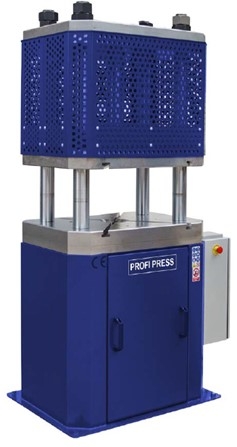 presse à 4 colonnes