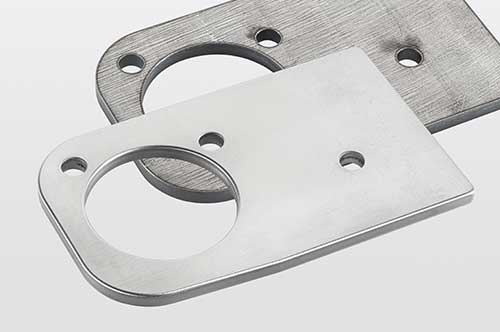 La production d'images de ponçage haut de gamme et un fort arrondi des bords sont les points forts de la série SMD 3.