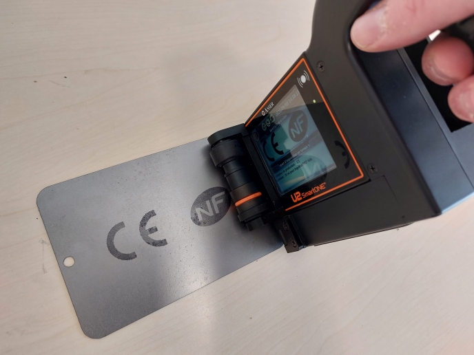 Codage plaque métallique avec U2 MobileONE