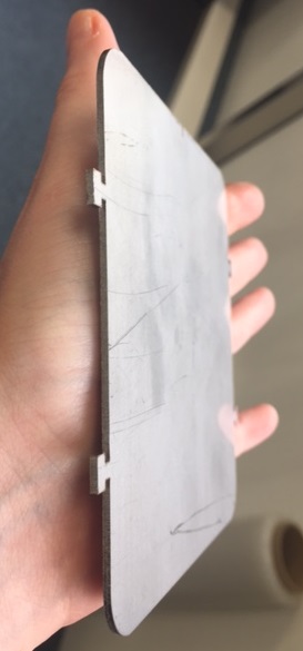 Qualité de découpe d'une pièce au laser avec du gaz provenant d'un générateur 