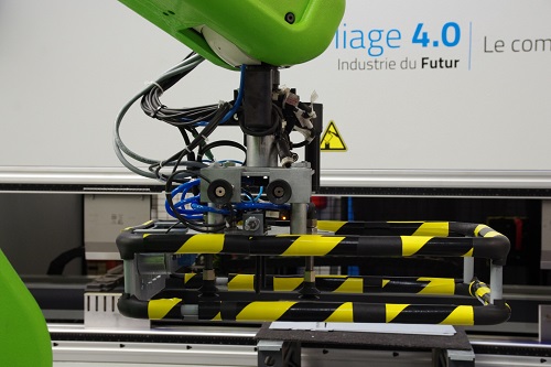 Robot collaboratif presse plieuse