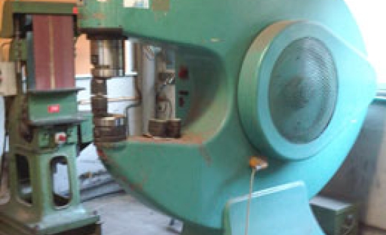 machine-a-retreindre